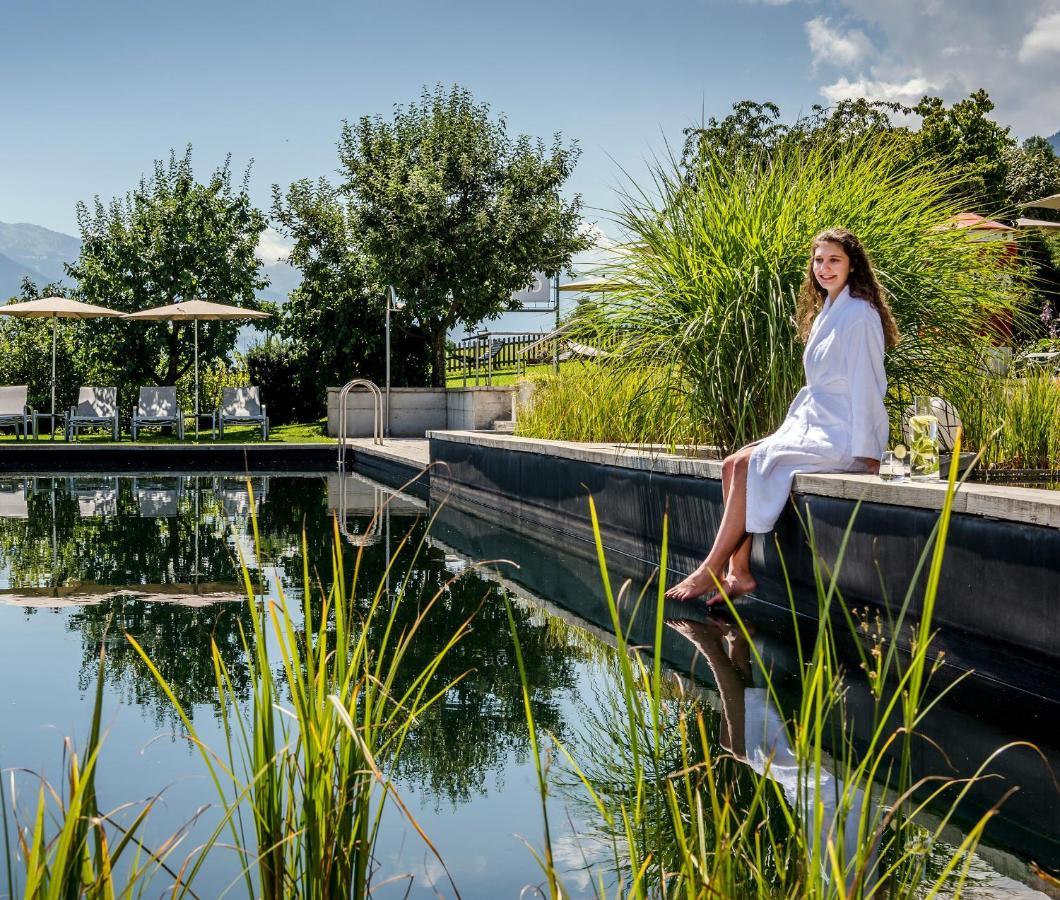 Gardenhotel Crystal Fuegen Exterior photo